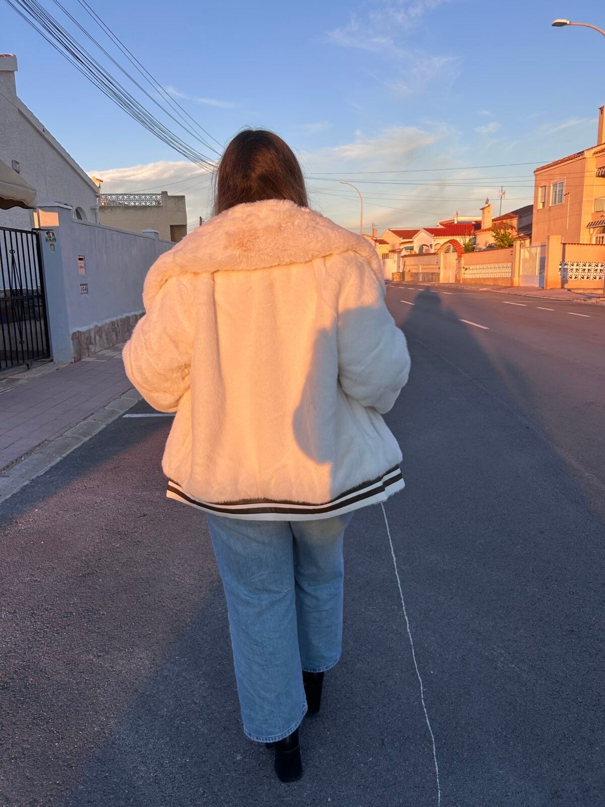 ABRIGO HEBILLA BLANCO