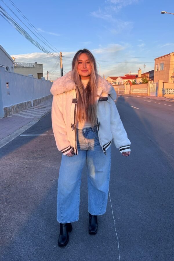 ABRIGO HEBILLA BLANCO