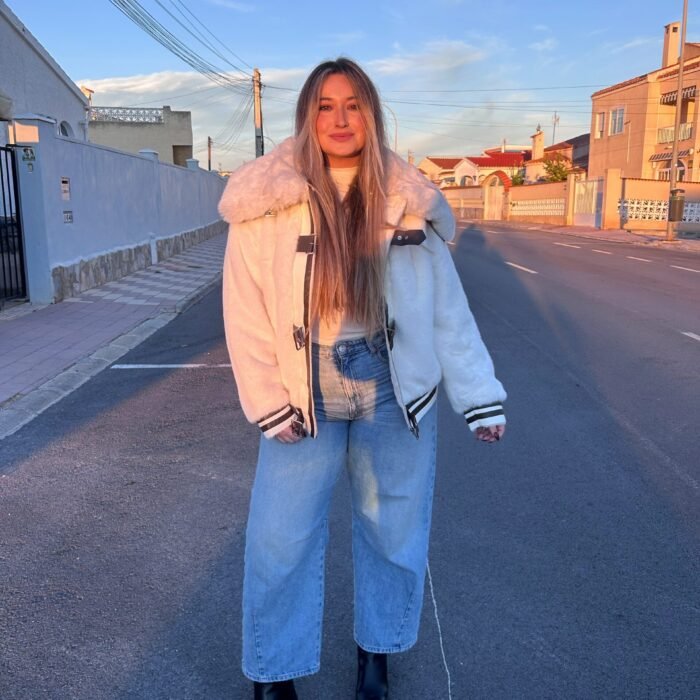 ABRIGO HEBILLA BLANCO