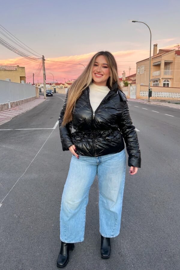 ABRIGO NEGRO METALIZADO