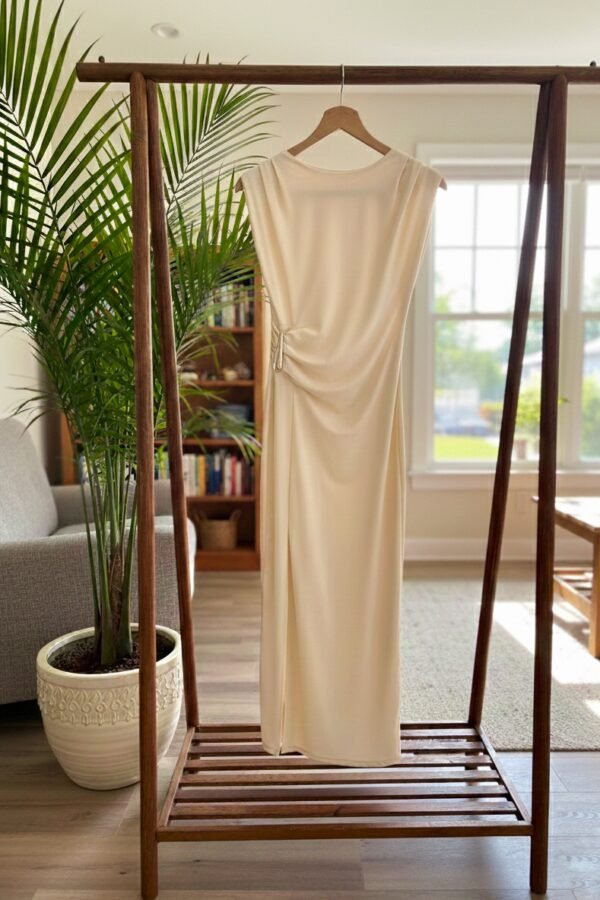VESTIDO BEIGE