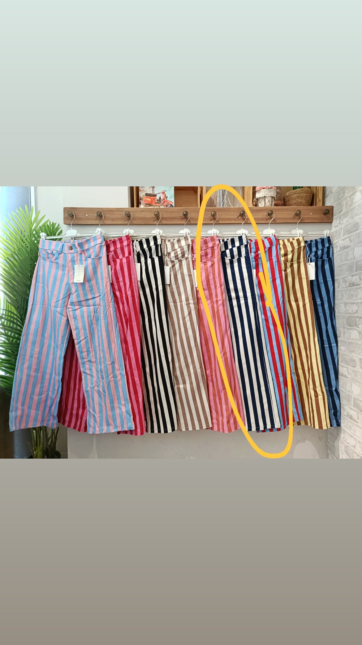 PANTALÓN RAYAS AZUL MARINO