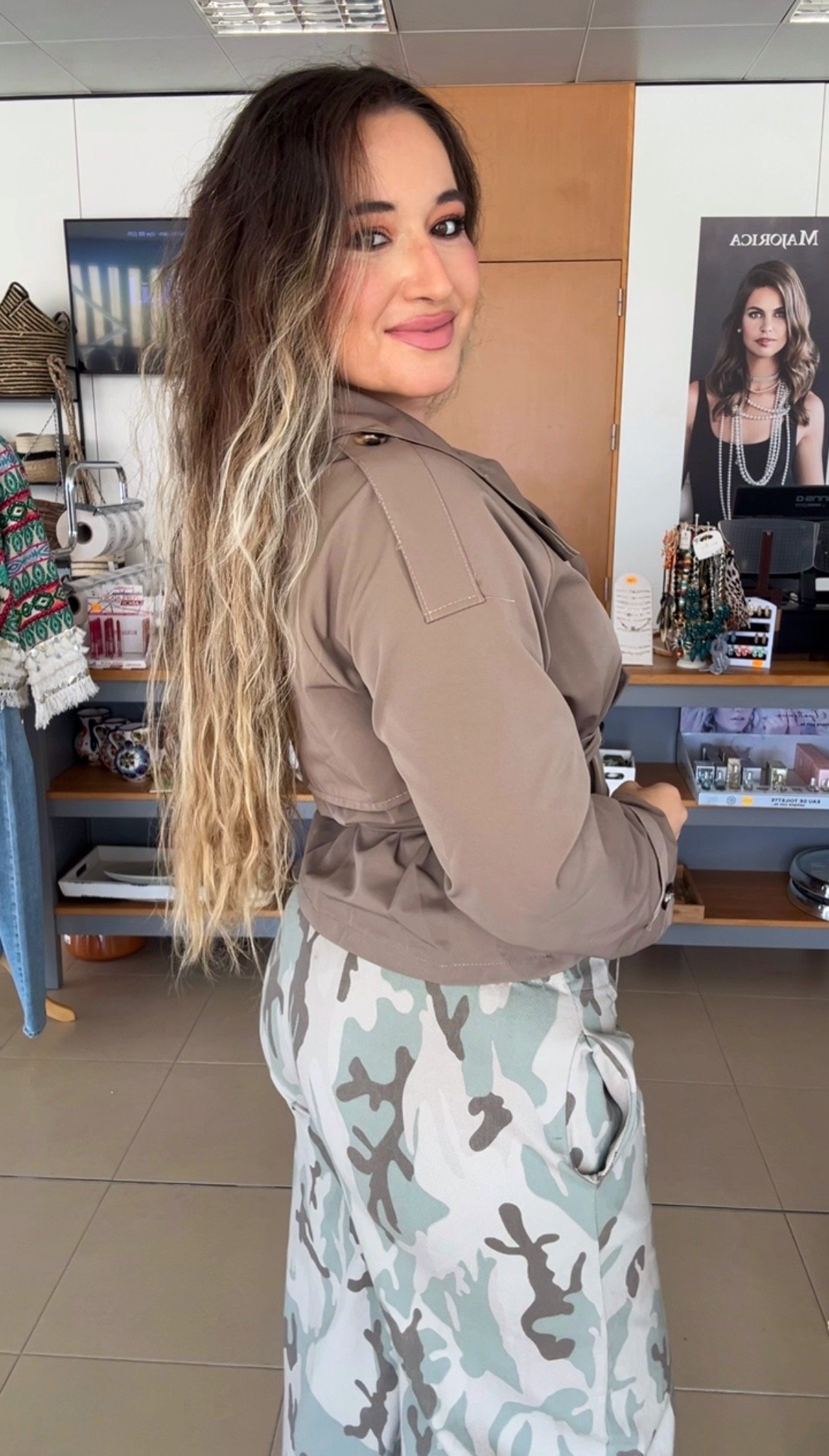 CHAQUETA GABARDINA TOPO