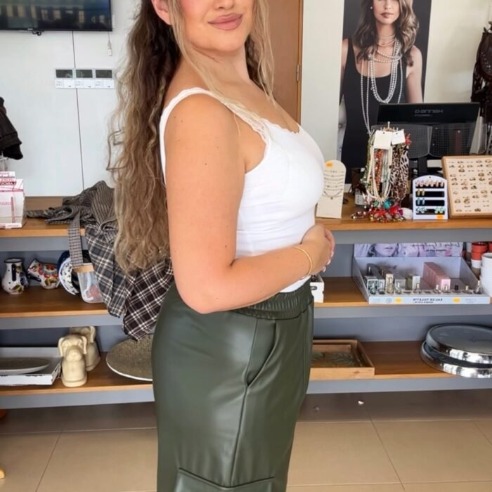 PANTALÓN POLIPIEL VERDE