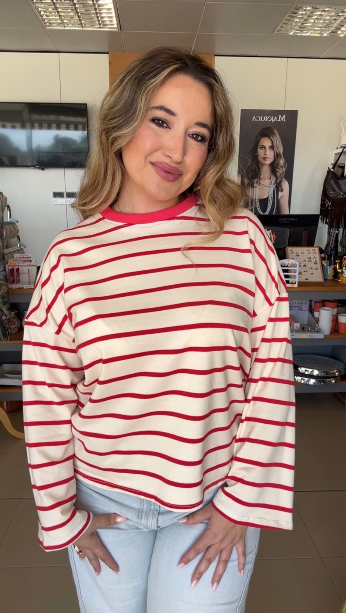 CAMISETA RAYAS CRUDO Y ROJO
